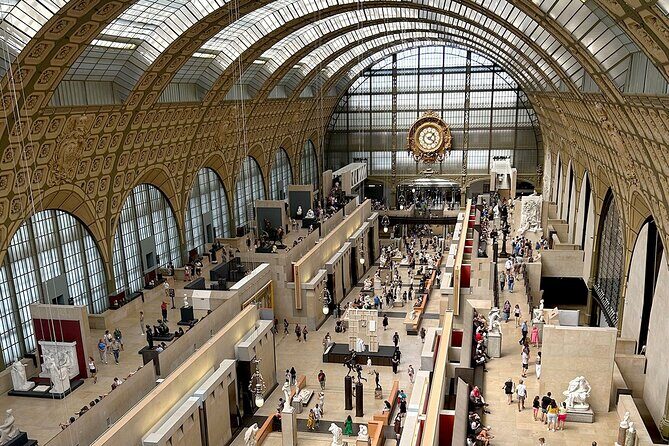 2 & 4 Days Paris Golden Pass with Hop-On Hop-Off Seine River Boat - Orangerie, Arc de Triomphe, and Centre Pompidou: keep the pace realistic