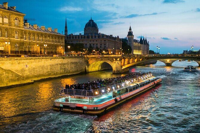 Bateaux Mouches Dinner Cruise on the Seine River in Paris - Key things to know before you go