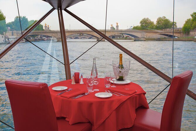Bateaux Mouches Lunch Cruise on the Seine River in Paris - Comfort tips for real Paris weather (sun, heat, and where to sit)