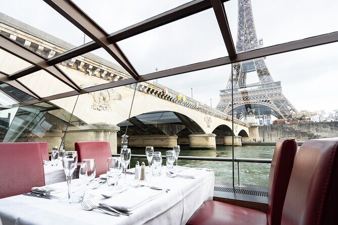 Bateaux Mouches Lunch Cruise on the Seine River in Paris - Price and logistics: does it make sense for your day in Paris?