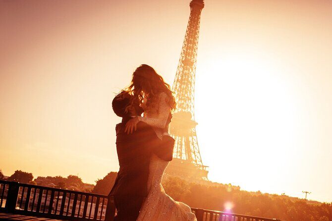 Bateaux Mouches Special Marriage Proposal Dinner Cruise in Paris - Hotel Pickup and Timing: Why 7:00 pm Matters