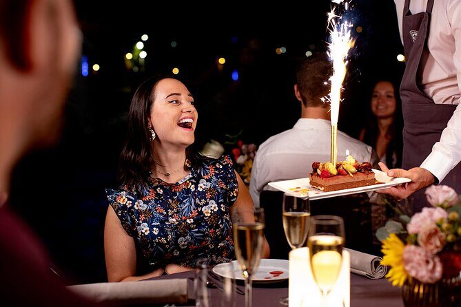 Bateaux Parisiens Seine River Gourmet Dinner & Sightseeing Cruise - Who should book this Seine dinner cruise