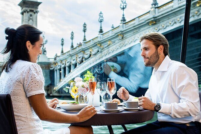 Bateaux Parisiens Seine River Gourmet Lunch & Sightseeing Cruise - Price and Value: What You’re Actually Paying For