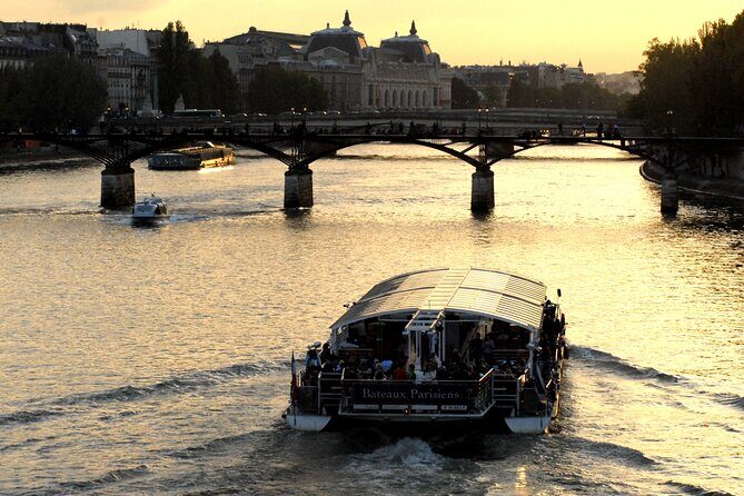 Eiffel Tower Dinner Experience and Sightseeing Seine River Cruise - The sights you will pass: what to watch for on the water