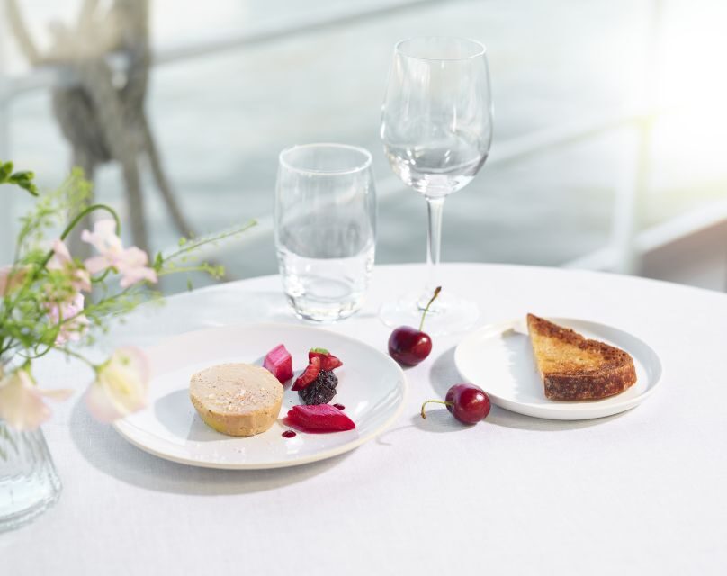 Paris: 3-Course-Dinner Cruise with Wine on the Seine River - What You’ll See as the Boat Drifts Past Paris Icons