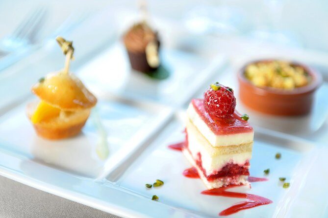 Paris 3-Course Gourmet Dinner and Sightseeing Seine River Cruise - Eiffel Tower from the water: the night-sky payoff