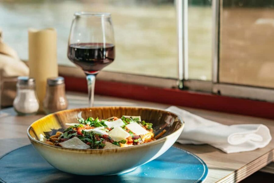 Paris: 3-Course Italian Meal Seine Cruise - Key Things I’d Plan Around