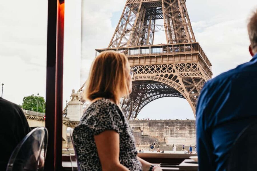 Paris: 3-Course Italian Meal Seine Cruise - Cruise Comfort: Rooftop Photos vs Cozy Interior
