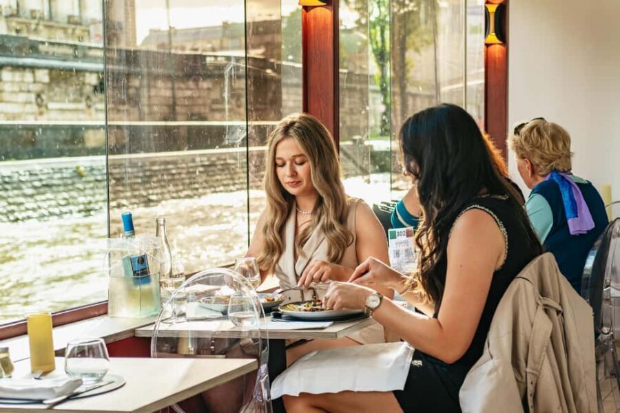 Paris: 3-Course Italian Meal Seine Cruise - Value for $69: What You’re Really Paying For