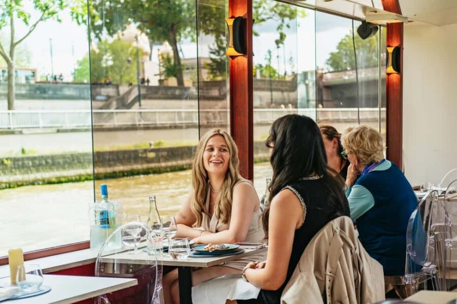 Paris: 3-Course Italian Meal Seine Cruise - The Timing That Helps You See the Big Sights