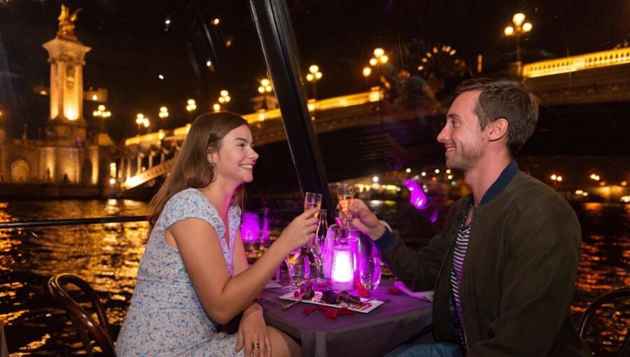 Paris: Bastille Day Dinner Cruise on the Seine River - Key things to know before you sail