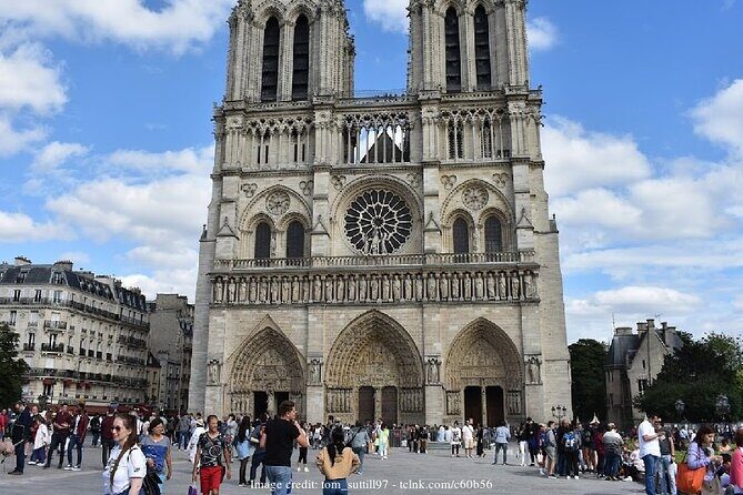 Paris by Night 2-hour Private Tour with Scenic Seine River Cruise - What you get for the $245: value check, not just a price tag