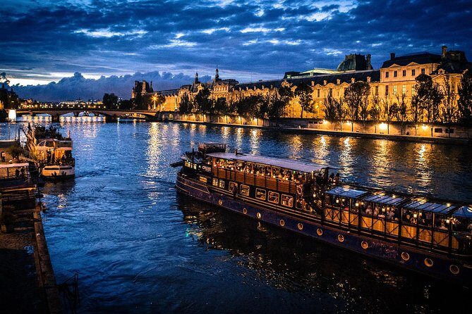 Paris By Night with Seine River Cruise and Roundtrip Luxury Transportation - Arc de Triomphe, Notre-Dame, and the Route Between Them