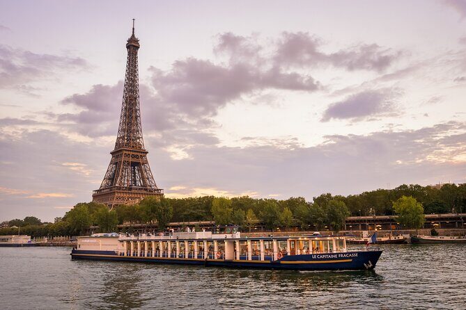Paris Capitaine Fracasse 3 Course Seine River Dinner Cruise - Boarding at Le Capitaine Fracasse on Île aux Cygnes: What to Expect