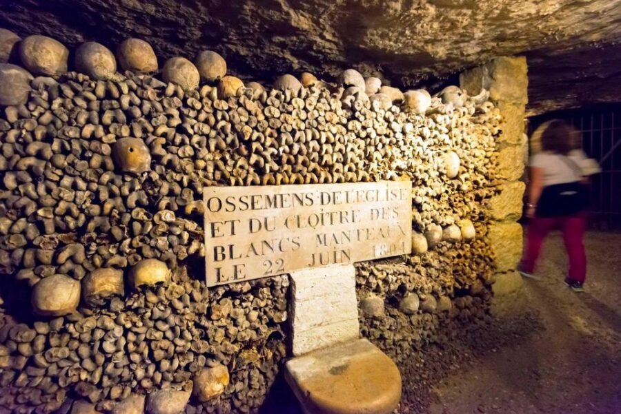 Paris: Catacombs Ticket and Seine River Cruise - Crowds, sound, and seating tips that make the cruise nicer
