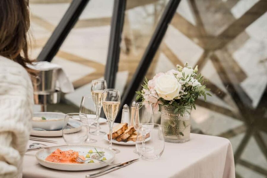 Paris : Christmas Special Lunch Cruise on the Seine River - Key points worth knowing before you go