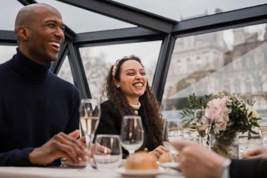 Paris : Christmas Special Lunch Cruise on the Seine River - Finding the Boat Near Pont de l’Alma (and How to Avoid Stress)