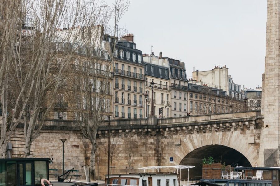 Paris: Cruise on the Saint-Martin Canal and the Seine River - Récollets lock and the Hotel du Nord moment