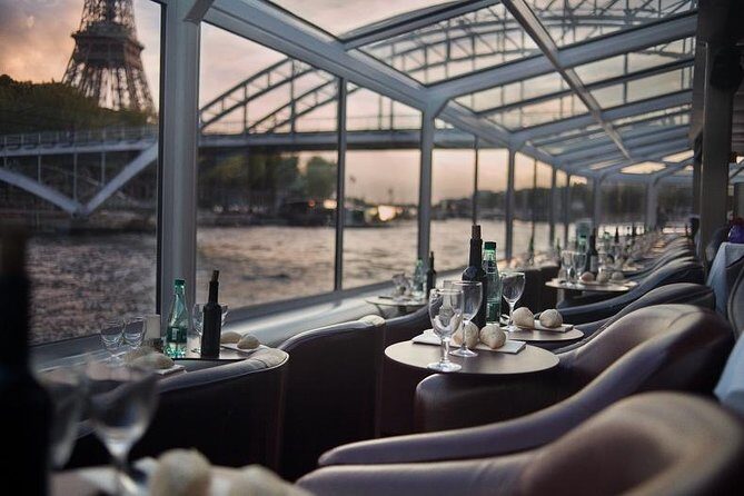 Paris en Scene 3 Course Seine River Dinner Cruise - Where You Board at Île aux Cygnes and How the Experience Feels Onboard