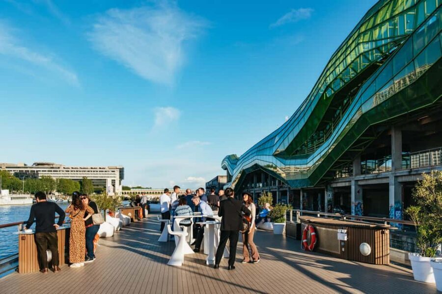 Paris: Gourmet Dinner Cruise on Seine River with Live Music - The 3-course gourmet menu: what you’ll actually be eating