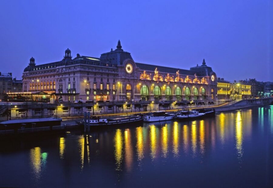 Paris: Happy Hour Evening Cruise on the Seine River - The Boat Setup: Covered Comfort + Terrace Views