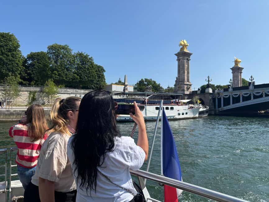 Paris: Hop-On Hop-Off Seine Cruise Pass with 9 Stops - Key highlights worth your attention