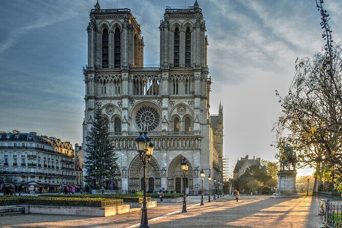 Paris Latin Quarter Walking Tour plus Seine River Cruise Option - Rue de la Huchette: nightlife street with real personality