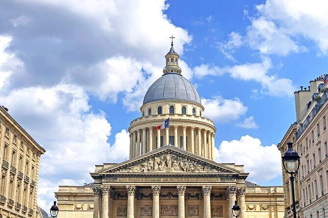 Paris Latin Quarter Walking Tour plus Seine River Cruise Option - Fontaine Saint-Michel and the photo corners you can’t miss