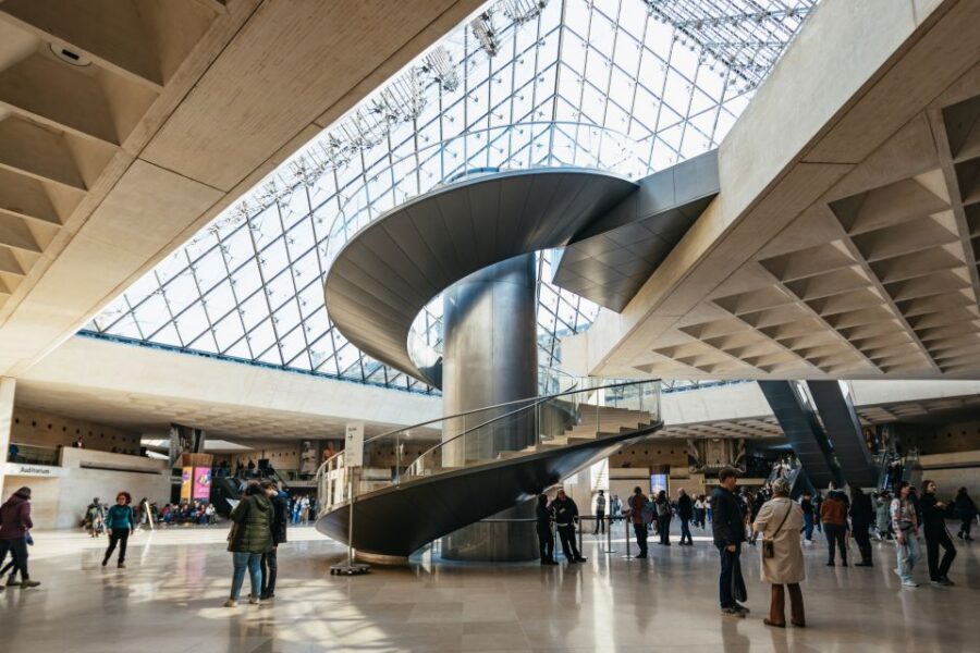 Paris: Louvre Museum Entry Ticket With Host and River Cruise - Meeting Your Host at Benlux Duty Free: How Timed Entry Actually Feels