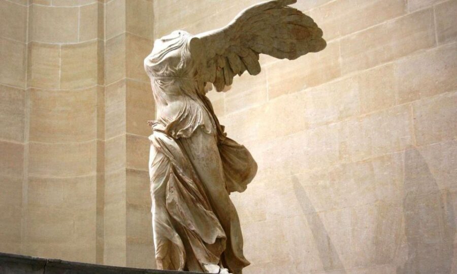 Paris: Louvre Ticket with Audioguide App and Seine Cruise - Timing the 3 Hours: Louvre Closes at 5:00 pm