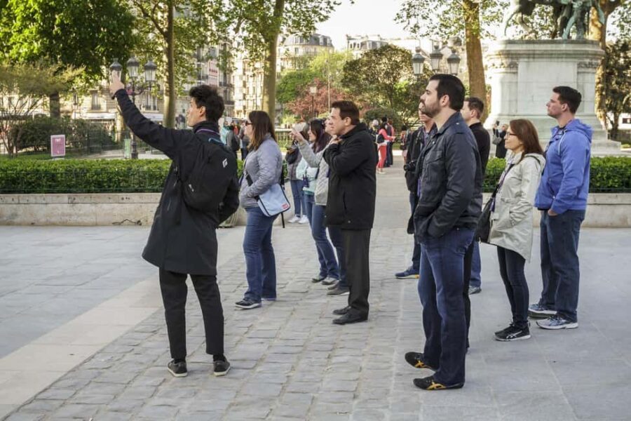 Paris: Notre Dame and Île de la Cité Walking Tour - Notre-Dame on the inside: restoration, symbolism, and what to look for