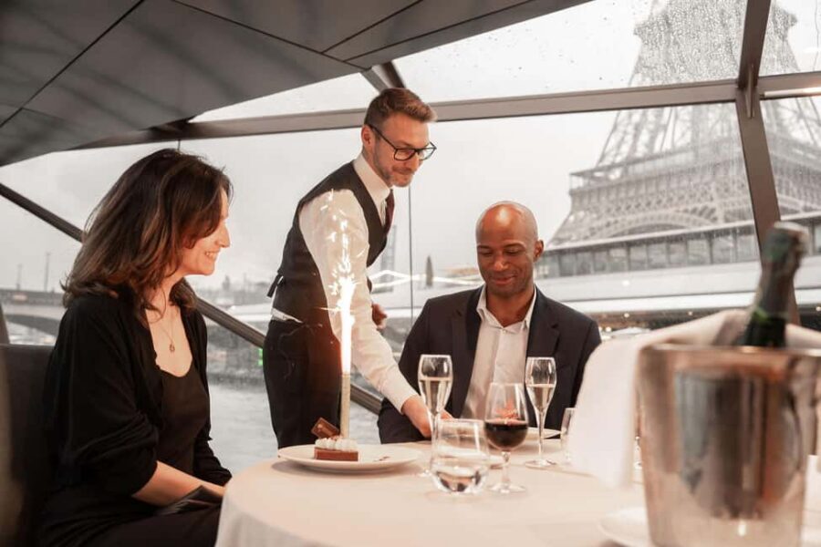 Paris : NYE Special Diner Cruise on the Seine River - Key Highlights You’ll Actually Use