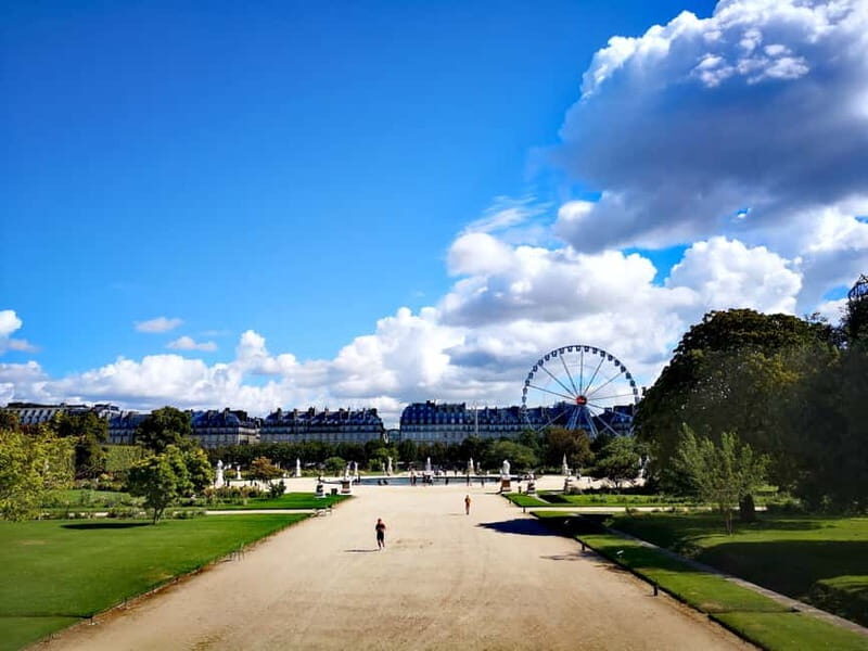 Paris: private city tour with seine river cruise - Tuileries and Place de la Concorde: classic Paris pacing