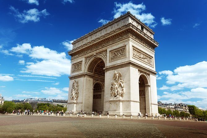 Paris Private Day Tour & Seine Cruise for Kids and Families - Jardin des Tuileries lunch break: choose your own food style