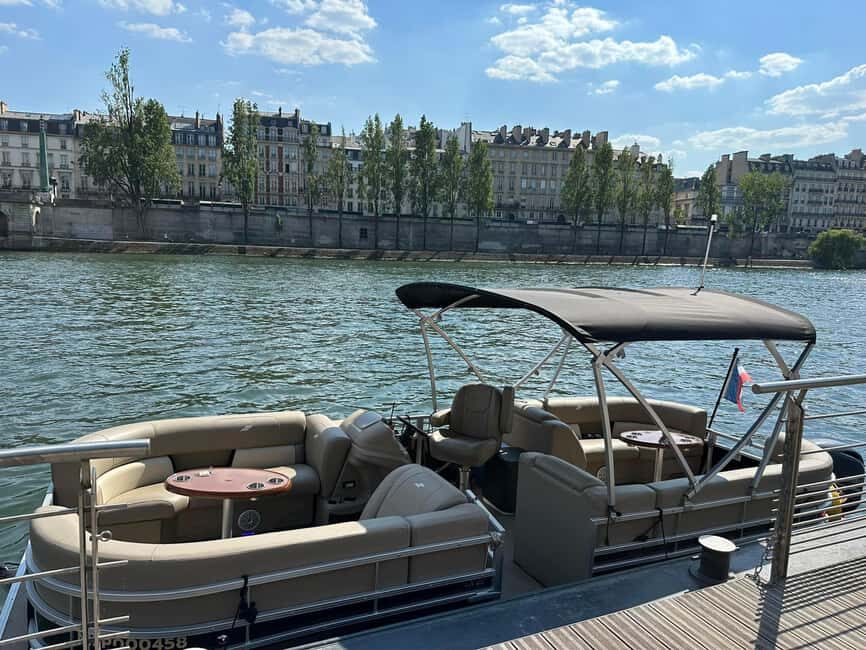 Paris: Private Seine River Cruise - Price and value for a group up to 6