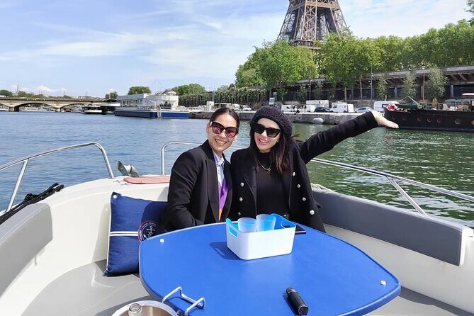 Paris Private Seine River Cruise with your Captain Guide - Getting from Suresnes to the Seine: your first “Paris logistics” moment