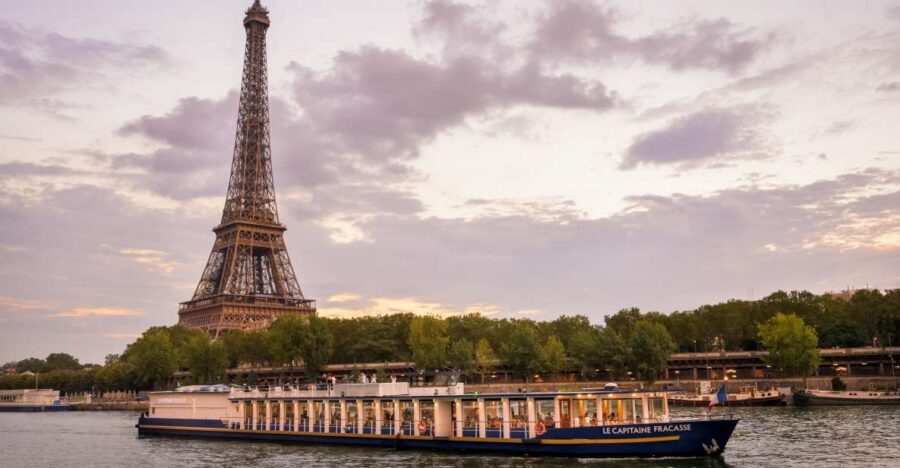 Paris: Romantic Cruise with 3-course Dinner on Seine River - The 3-course French dinner: what you can realistically expect