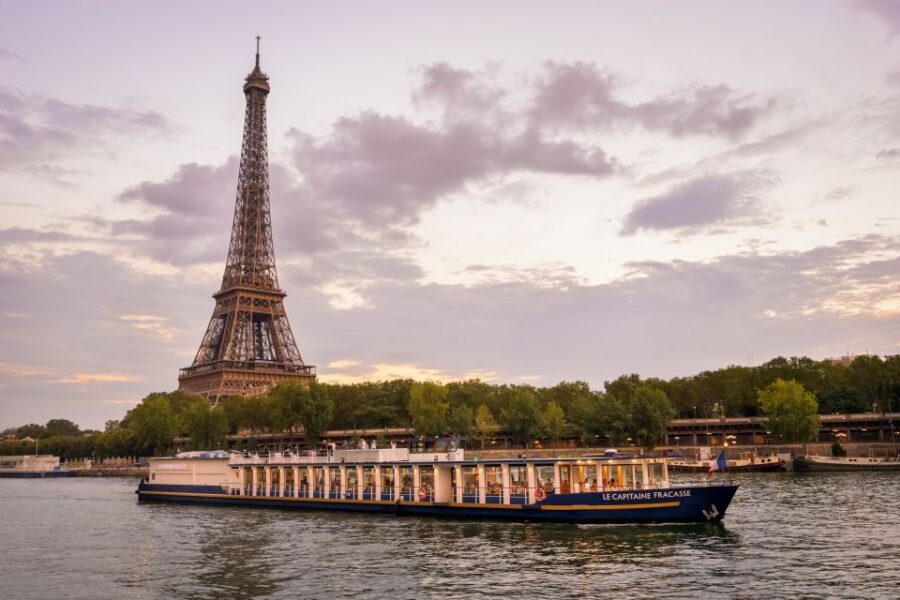 Paris: Romantic Cruise with 3-course Dinner on Seine River - Practical tips to make your evening feel smooth
