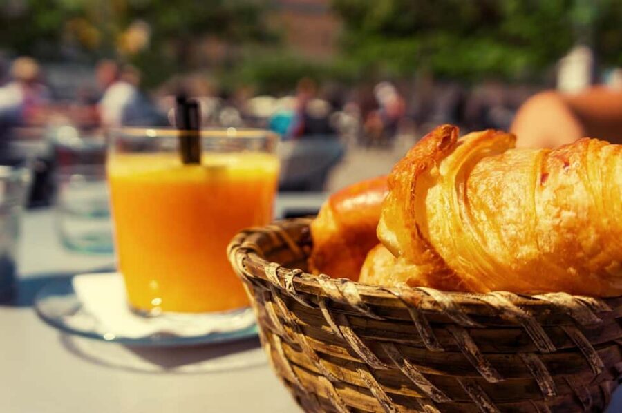 Paris: Seine Cruise with French breakfast near the boats - Final Verdict: Should You Book This Seine Cruise with Breakfast?