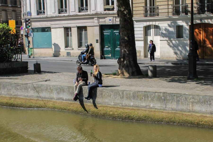 Paris: Seine River and Canal Saint-Martin Cruise - Locks on the Canal: How the Steel Gates Turn Water Level Into a Show