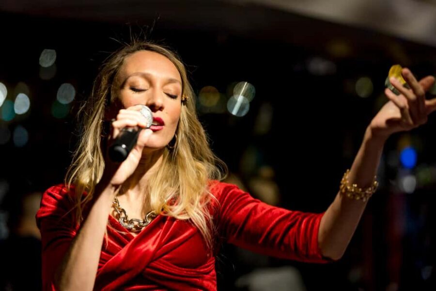 Paris: Seine River Champagne Dinner Cruise with Live Music - The Route: What You’ll See From Pont des Arts to the Eiffel Tower