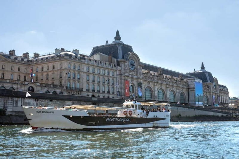 Paris: Seine River Cruise with a Live Guide - Finding Vedettes de Paris at Port de Suffren by the Eiffel Tower