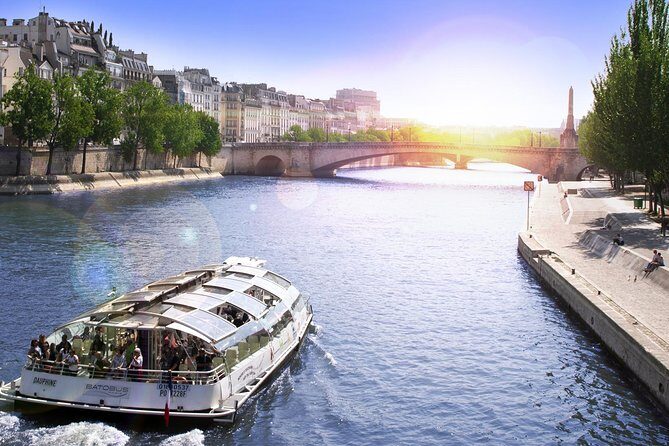 Paris Seine River Hop-On Hop-Off Sightseeing Cruise by Batobus - Notre-Dame and Saint-Michel access: the practical way to work around crowds