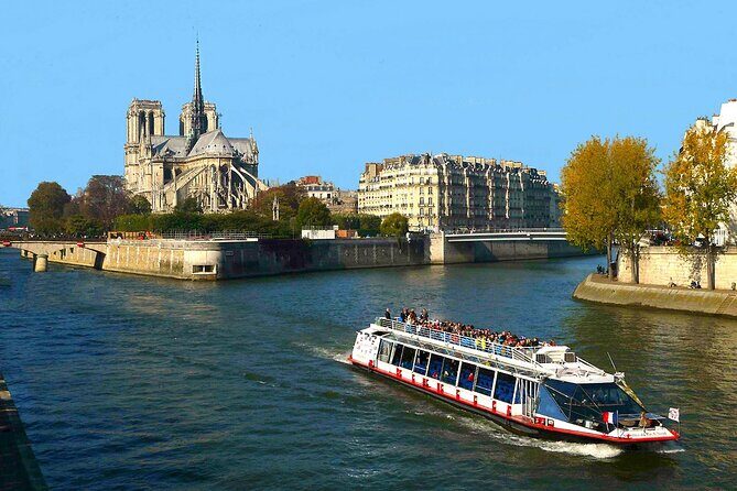 Paris Seine River Sightseeing Cruise Tour - Where you meet: Bateaux Parisiens near the Eiffel Tower