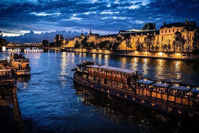 Paris Seine River Sightseeing Cruise Tour - Price and what $20 actually buys you