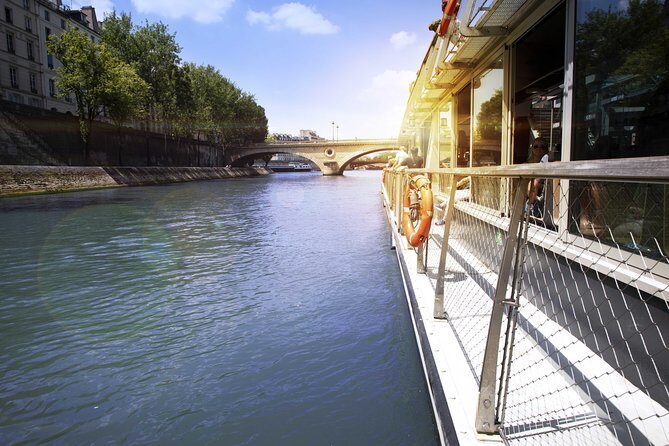 Paris Seine River Sightseeing Cruise with Commentary by Bateaux Parisiens - The On-Board Audio: How to Hear Paris Without Straining