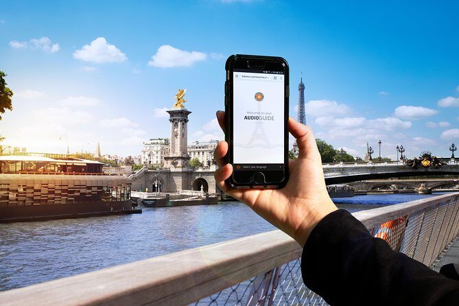 Paris Seine River Sightseeing Cruise with Commentary by Bateaux Parisiens - Pont Marie Wishes, the Conciergerie, and the Louvre from the Waterline