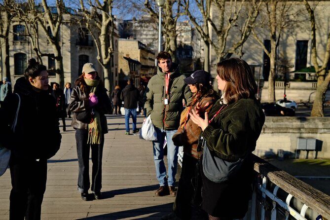 Paris World Fairs Walking Tour Top Sights Along the Seine River - Starting at Pl. Clemenceau: where modern transport meets big ambition