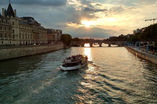 Seine River Cruise & French Crepe Tasting by the Eiffel Tower - Value for Money: Is $26.38 Actually a Deal?