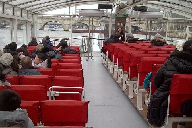 Seine River Cruise with Commentary 1 Hour - Why a one-hour Seine cruise is such a fast Paris win